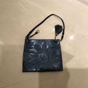 The perfect Navy Blue Bag